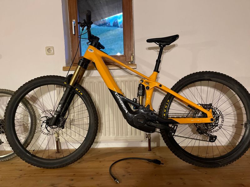 Orbea WILD H10 2023 2023 Mountainbike de segunda mano, Naranja — imagen 2 de 3