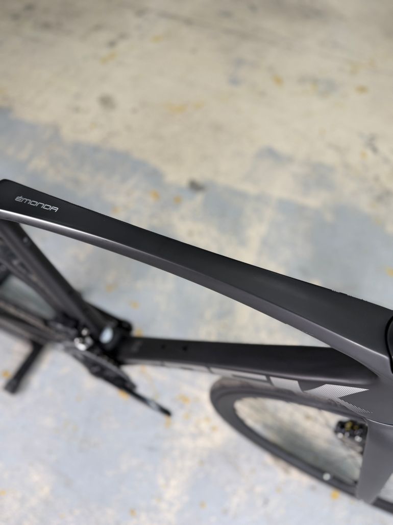 Used Trek Emonda SLR AXS Carbon 2022 Road & Gravel, Schwarz — image 12 of 24