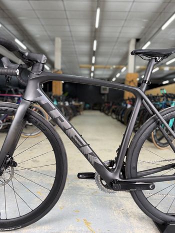 Used Trek Emonda SLR AXS Carbon 2022 Road & Gravel, Schwarz — image 23 of 24