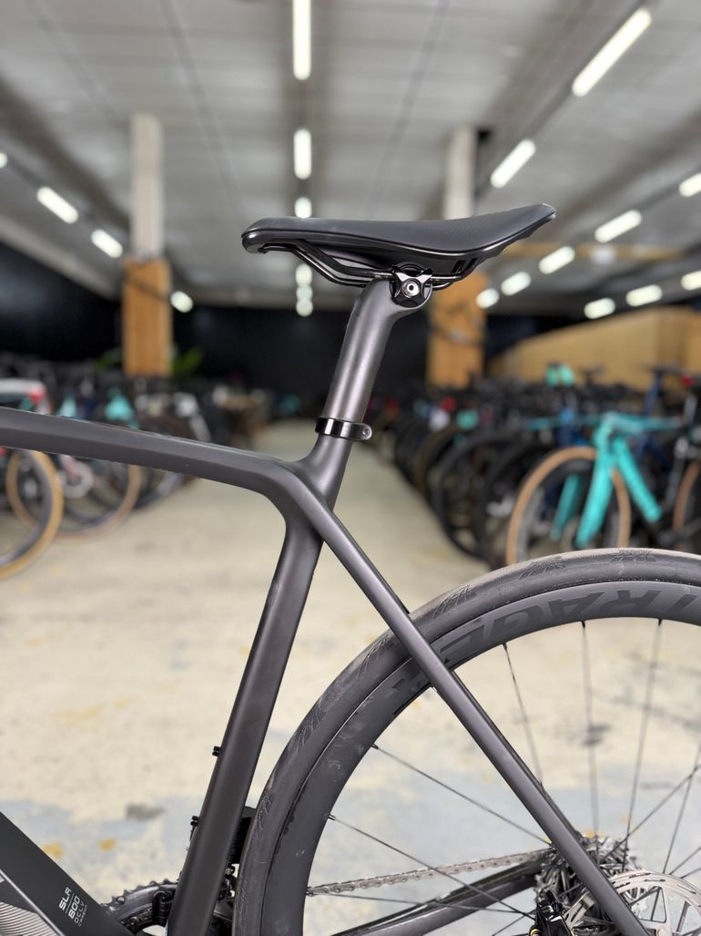 Used Trek Emonda SLR AXS Carbon 2022 Road & Gravel, Schwarz — image 21 of 24