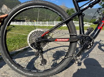 Used Specialized Men's S-Works Epic 2019 2019 Mountainbike — image 5 of 6