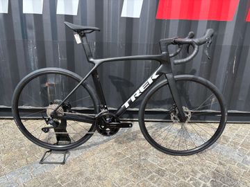 Gebrauchtes Trek Madone SL 5 2027 2027 Road & Gravel, Schwarz — Bild 1 von 7