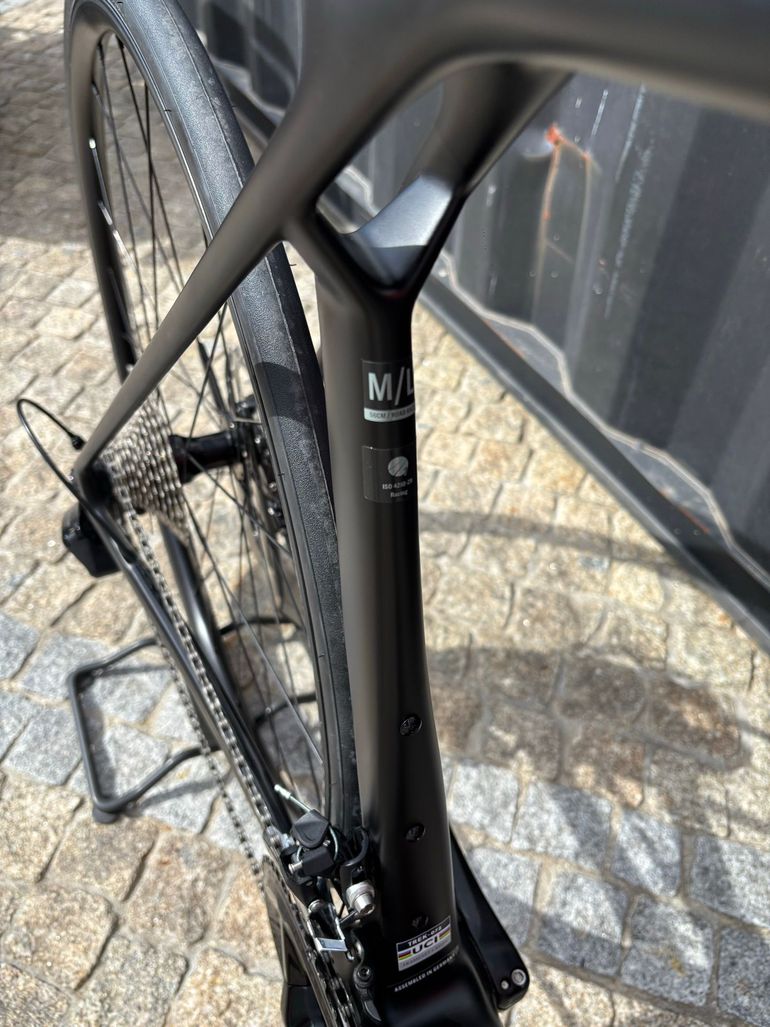 Used Trek Madone SL 5 2027 2027 Road & Gravel, Negro — image 7 of 7