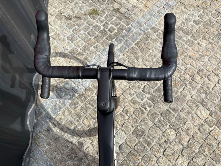 Used Trek Madone SL 5 2027 2027 Road & Gravel, Negro — image 6 of 7