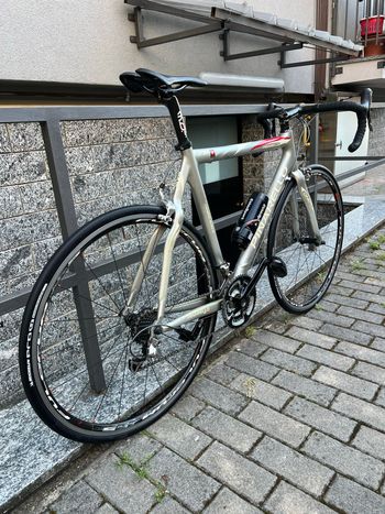 Used Pinarello Paris Shimano Dura Ace 2017 Road & Gravel, Black — image 4 of 13