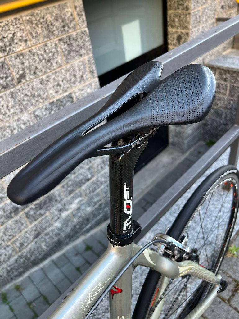 Used Pinarello Paris Shimano Dura Ace 2017 Road & Gravel, Black — image 7 of 13