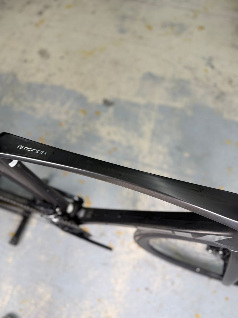 Used Trek Emonda SLR AXS Carbon 2022 Road & Gravel, Schwarz — image 14 of 25