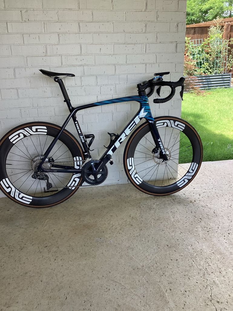 Used Trek emonda Trek emonda Custom Shimano Ultegra Di2 2024 Road & Gravel, Black — image 6 of 8
