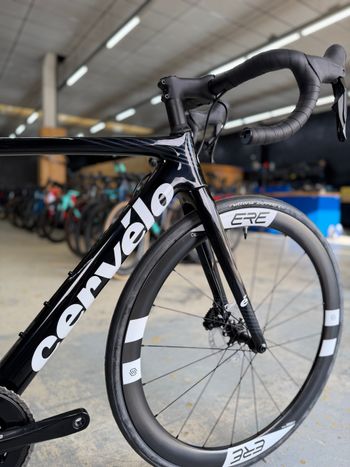 Used Cervélo Caledonia 105 Di2 2023 2023 Road & Gravel, Black — image 10 of 27