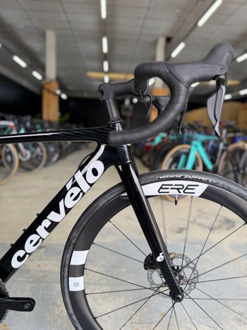 Used Cervélo Caledonia 105 Di2 2023 2023 Road & Gravel, Black — image 7 of 27