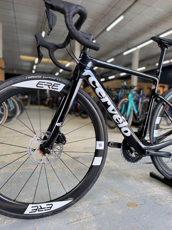 Used Cervélo Caledonia 105 Di2 2023 2023 Road & Gravel, Black — image 22 of 27