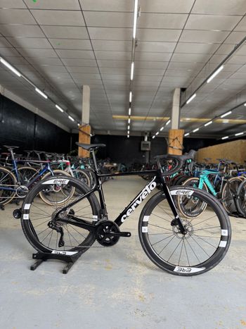 Used Cervélo Caledonia 105 Di2 2023 2023 Racefiets & gravel