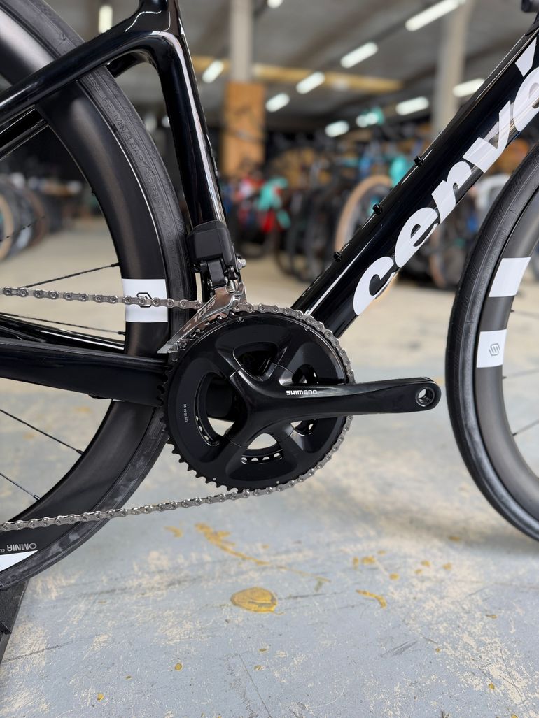 Used Cervélo Caledonia 105 Di2 2023 2023 Road & Gravel, Black — image 14 of 27