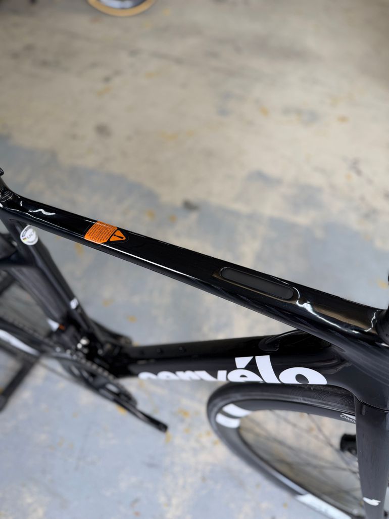 Used Cervélo Caledonia 105 Di2 2023 2023 Road & Gravel, Black — image 17 of 27