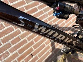 Used Specialized S-Works Turbo Levo SL 2025 2025 Mountainbike, Red, 29, 27.5 — image 4 of 6