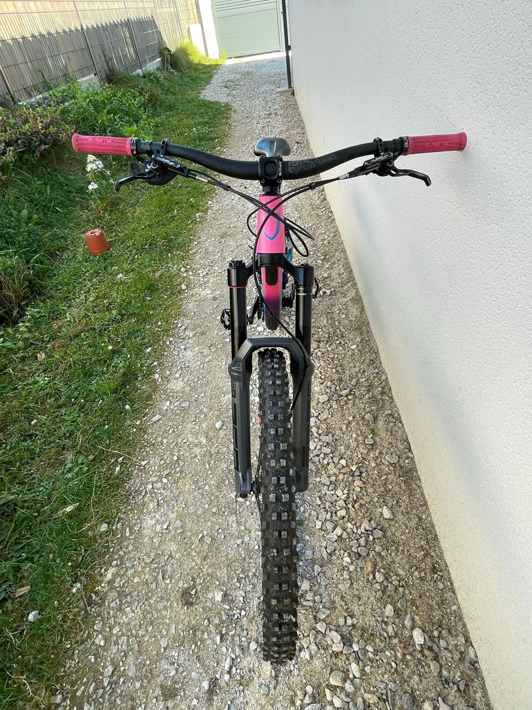 Used Norco Shore 2 2023 2023 Mountainbike — image 2 of 7