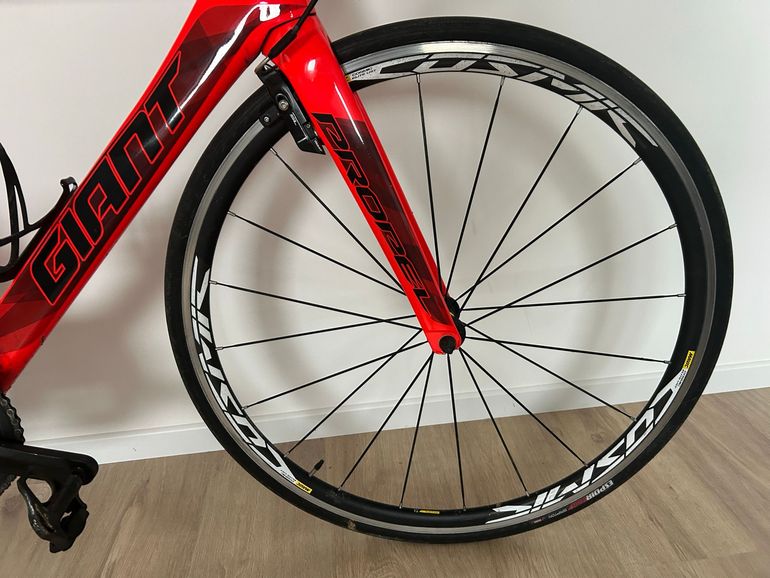 Used Giant Propel Advanced 1 2017 2017 Road & Gravel, Rot — image 4 of 9