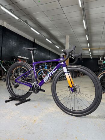 Used BMC Kaius 01 THREE 2024 2024 Road & Gravel, Blue — image 2 of 24