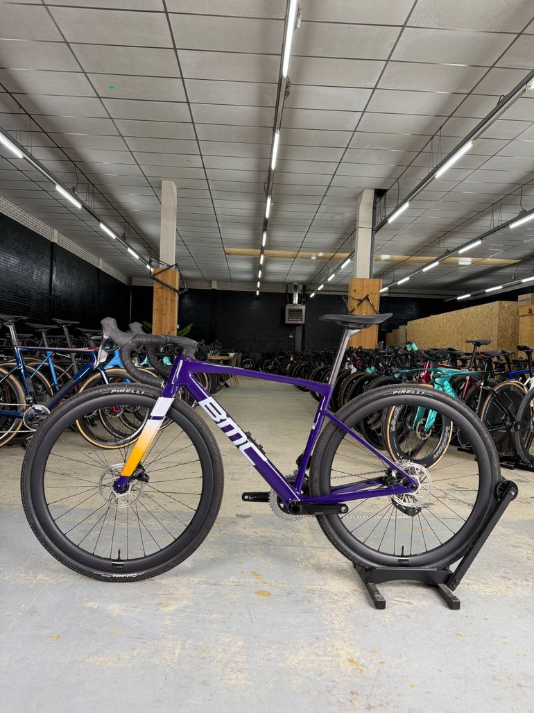 Used BMC Kaius 01 THREE 2024 2024 Road & Gravel, Blue — image 22 of 24