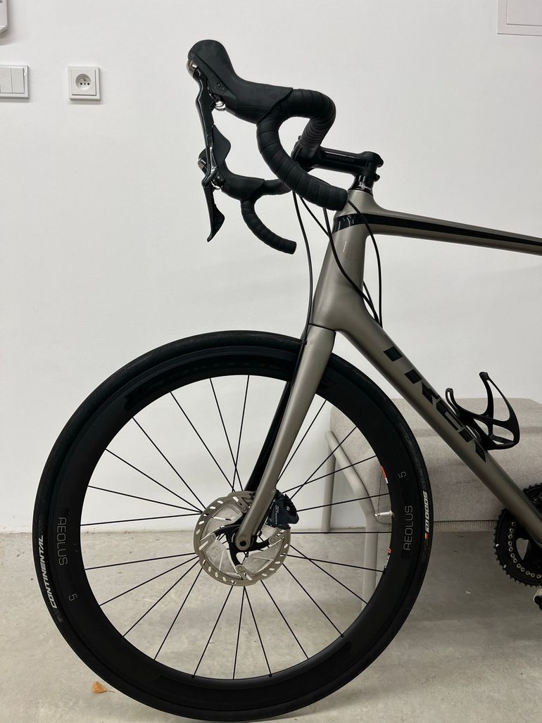 Used Trek Émonda SL 6 Disc 2020 2020 Road & Gravel — image 3 of 7