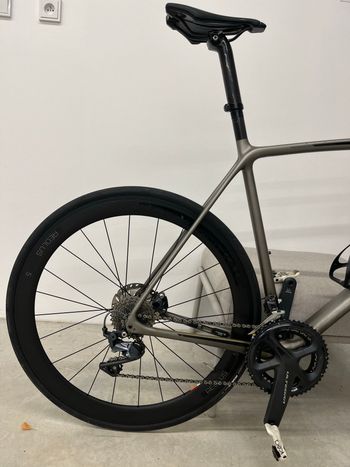 Used Trek Émonda SL 6 Disc 2020 2020 Road & Gravel — image 6 of 7