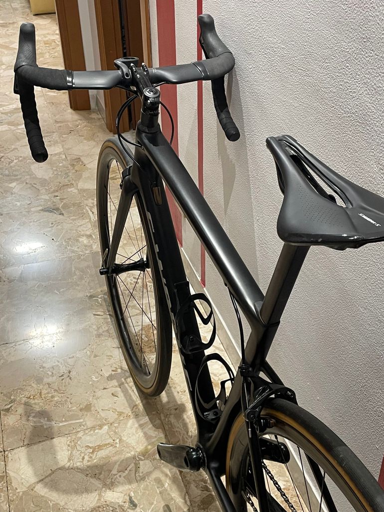Used Specialized Tarmac Shimano Dura Ace 2018 Road & Gravel, Schwarz — image 4 of 17
