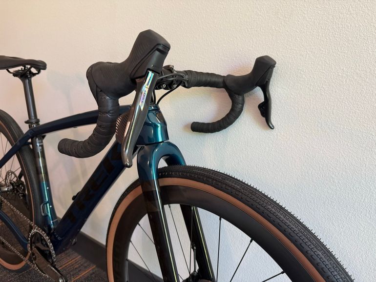 Used Trek Checkpoint SL 7 AXS Gen 2 2024 2024 Road & Gravel, Blue — image 2 of 7