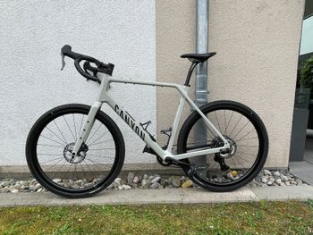 Used Canyon Grizl CF 8 Di2 2026 2026 Road & Gravel