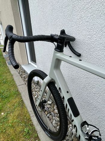 Used Canyon Grizl CF 8 Di2 2026 2026 Road & Gravel, Light Gray — image 4 of 22