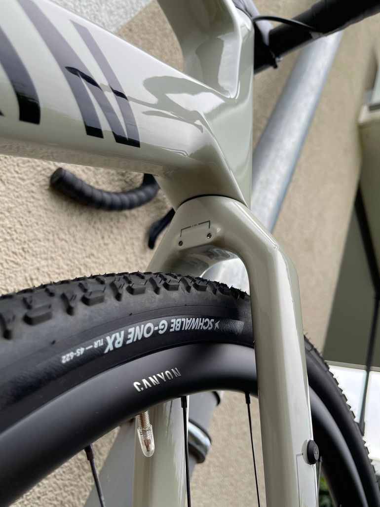 Used Canyon Grizl CF 8 Di2 2026 2026 Road & Gravel, Light Gray — image 19 of 22