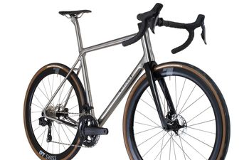 Used J Guillem Orient Shimano Ultegra Di2 2025 Road & Gravel — image 3 of 3