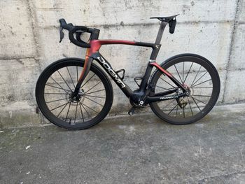 Gebrauchtes Pinarello Dogma Shimano Dura Ace Di2 2025 Road & Gravel, Orange — Bild 2 von 6