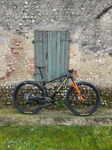 Brugt Santa Cruz Highball Sram Eagle Transmission XX SL 2025 Mountainbike — billede 1 af 5