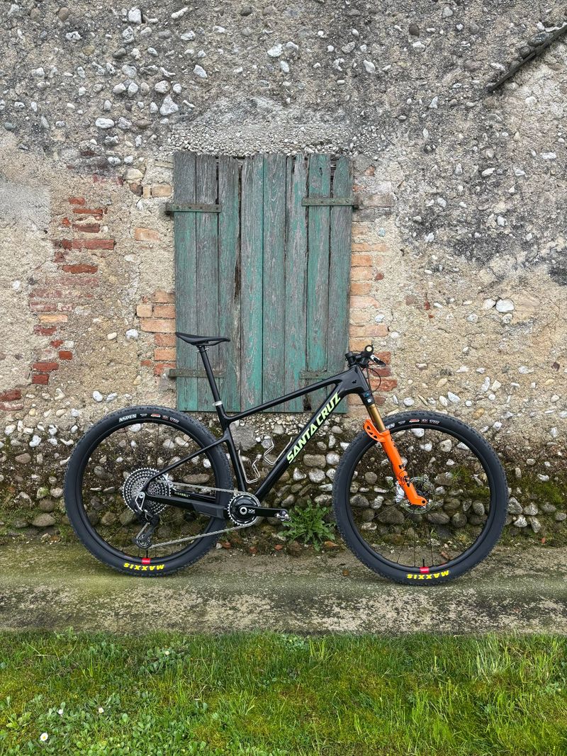 Used Santa Cruz Highball Sram Eagle Transmission XX SL 2025 MTB