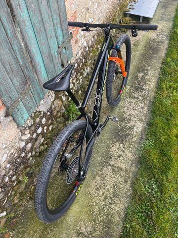 Brugt Santa Cruz Highball Sram Eagle Transmission XX SL 2025 Mountainbike — billede 5 af 5