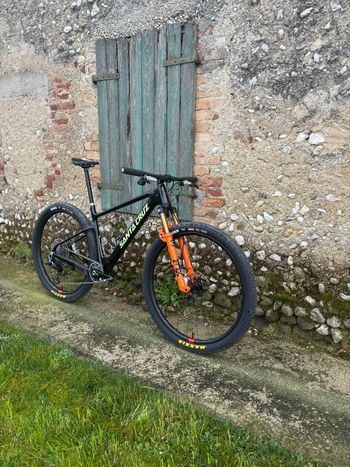 Used Santa Cruz Highball Sram Eagle Transmission XX SL 2025 Mountainbike, Negro — image 3 of 5
