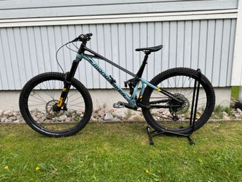 Used Mondraker SUPERFOXY R 2022 2022 Mountainbike, Blue — image 8 of 11