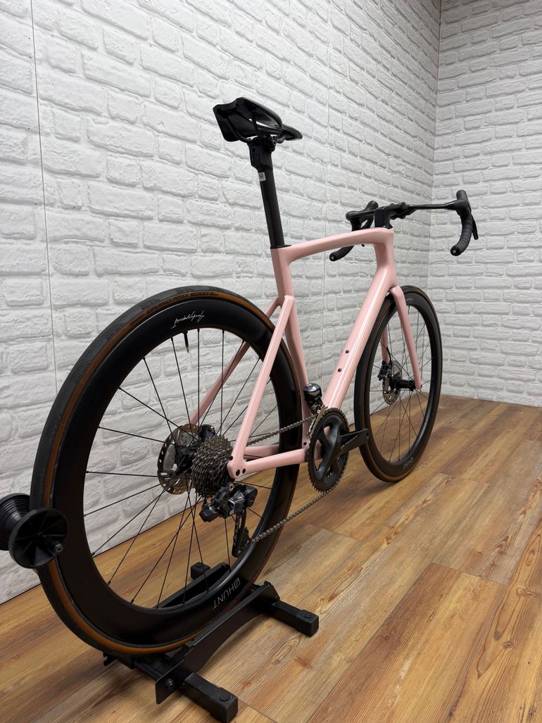 Used Specialized Tarmac SL7 Expert - Ultegra Di2 2021 2021 Road & Gravel, Red — image 3 of 6