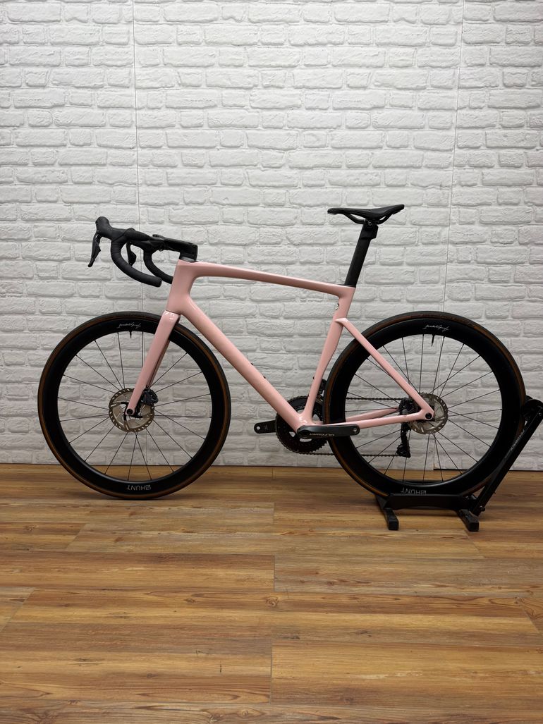 Used Specialized Tarmac SL7 Expert - Ultegra Di2 2021 2021 Road & Gravel, Red — image 4 of 6