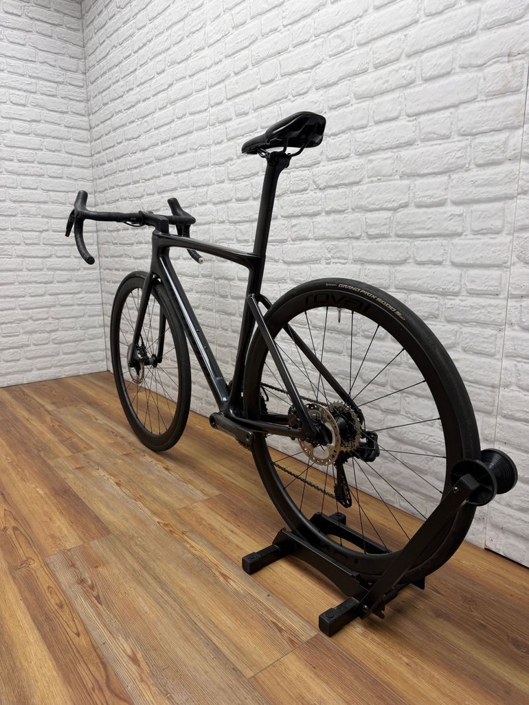 Used Specialized Tarmac SL7 Ultegra Di2 2024 2024 Road & Gravel, Green — image 6 of 6