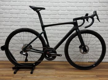 Used Specialized Tarmac SL7 Ultegra Di2 2024 2024 Road & Gravel, Green — image 3 of 6