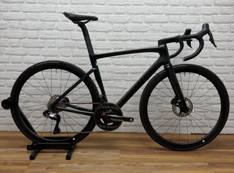 Used Specialized Tarmac SL7 Ultegra Di2 2024 2024 Road & Gravel, Green — image 3 of 6
