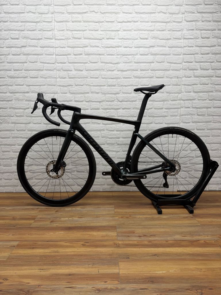 Used Specialized Tarmac SL7 Ultegra Di2 2024 2024 Road & Gravel, Green — image 4 of 6