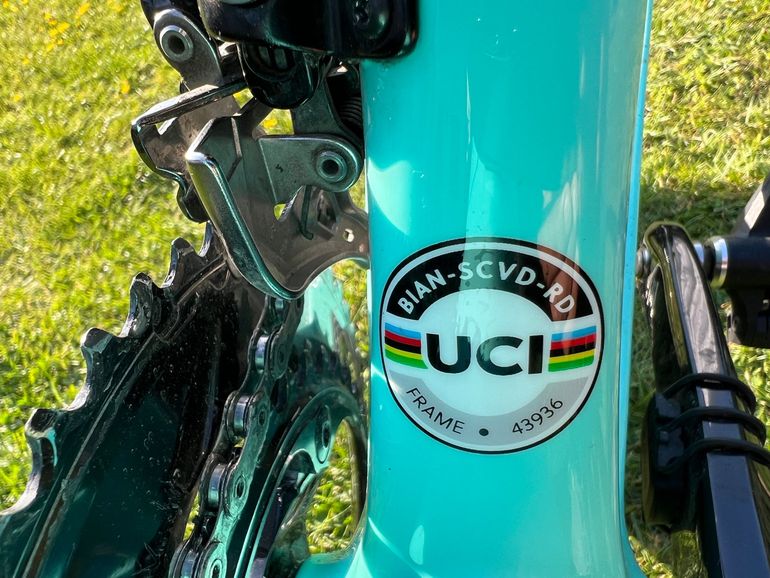Used Bianchi Specialissima Shimano Dura Ace Di2 2019 Road & Gravel, Verde — image 13 of 15