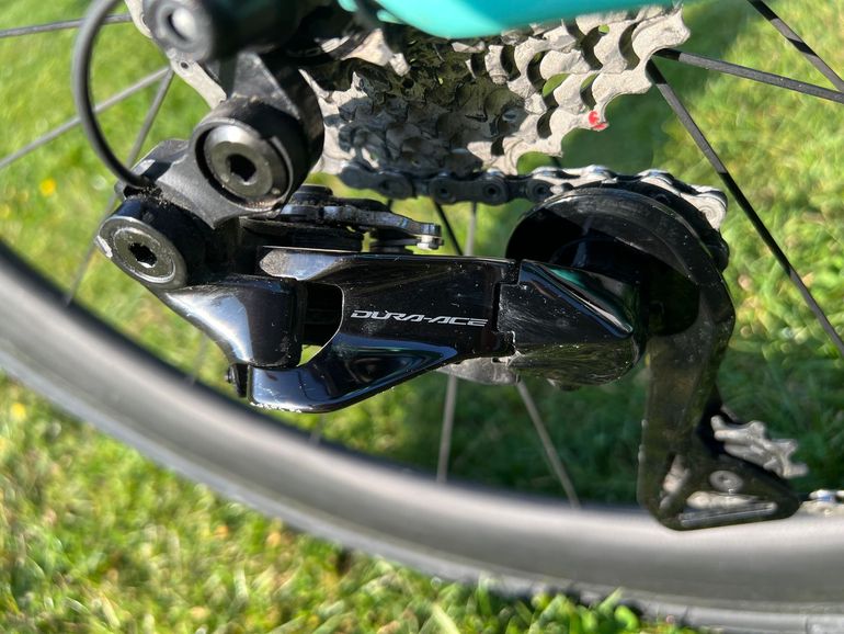 Used Bianchi Specialissima Shimano Dura Ace Di2 2019 Road & Gravel, Verde — image 10 of 15