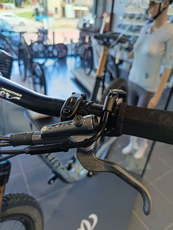 Used Wilier URTA MAX Sram Eagle Transmission XX SL 2025 Mountainbike, Light Gray — image 5 of 5