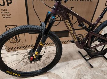 Used Santa Cruz Tallboy R / Carbon C / 29 2020 2020 Mountainbike, Red, 29 — image 2 of 14