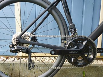 Used Cannondale SuperSix EVO Shimano 105 2023 Road & Gravel, Black — image 5 of 12