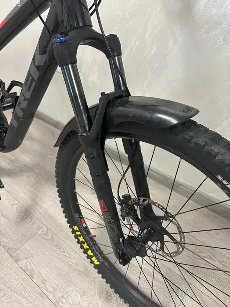 Used Trek Fuel ex Shimano Deore XT 2019 Mountainbike, Nero — image 3 of 9
