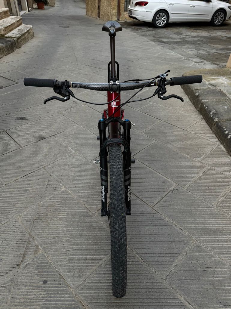 Used Lee Cougan Lee Cougan Custom SRAM GX Eagle 2024 Mountainbike, Red — image 5 of 11
